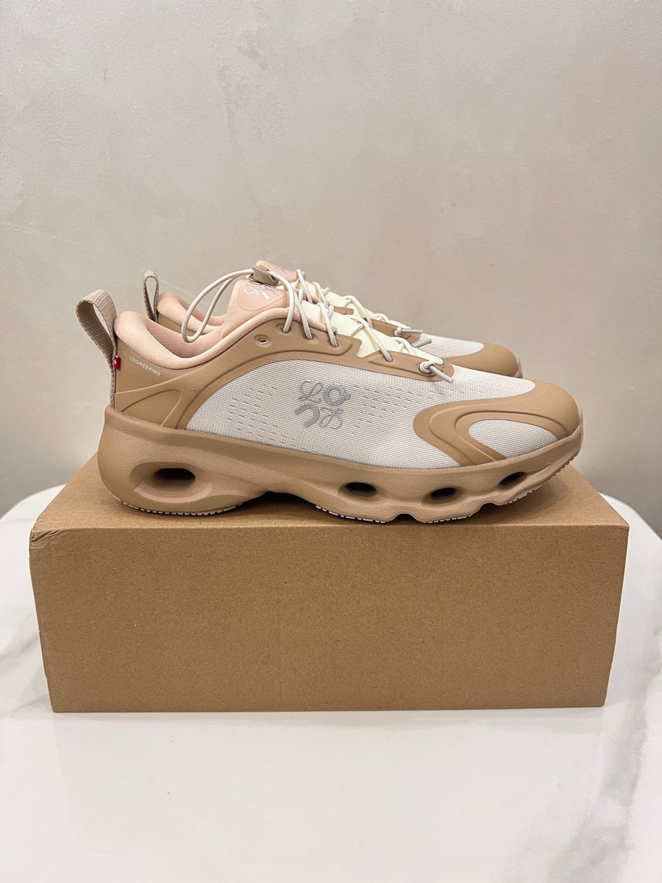 LOEWE x On Cloudsolo