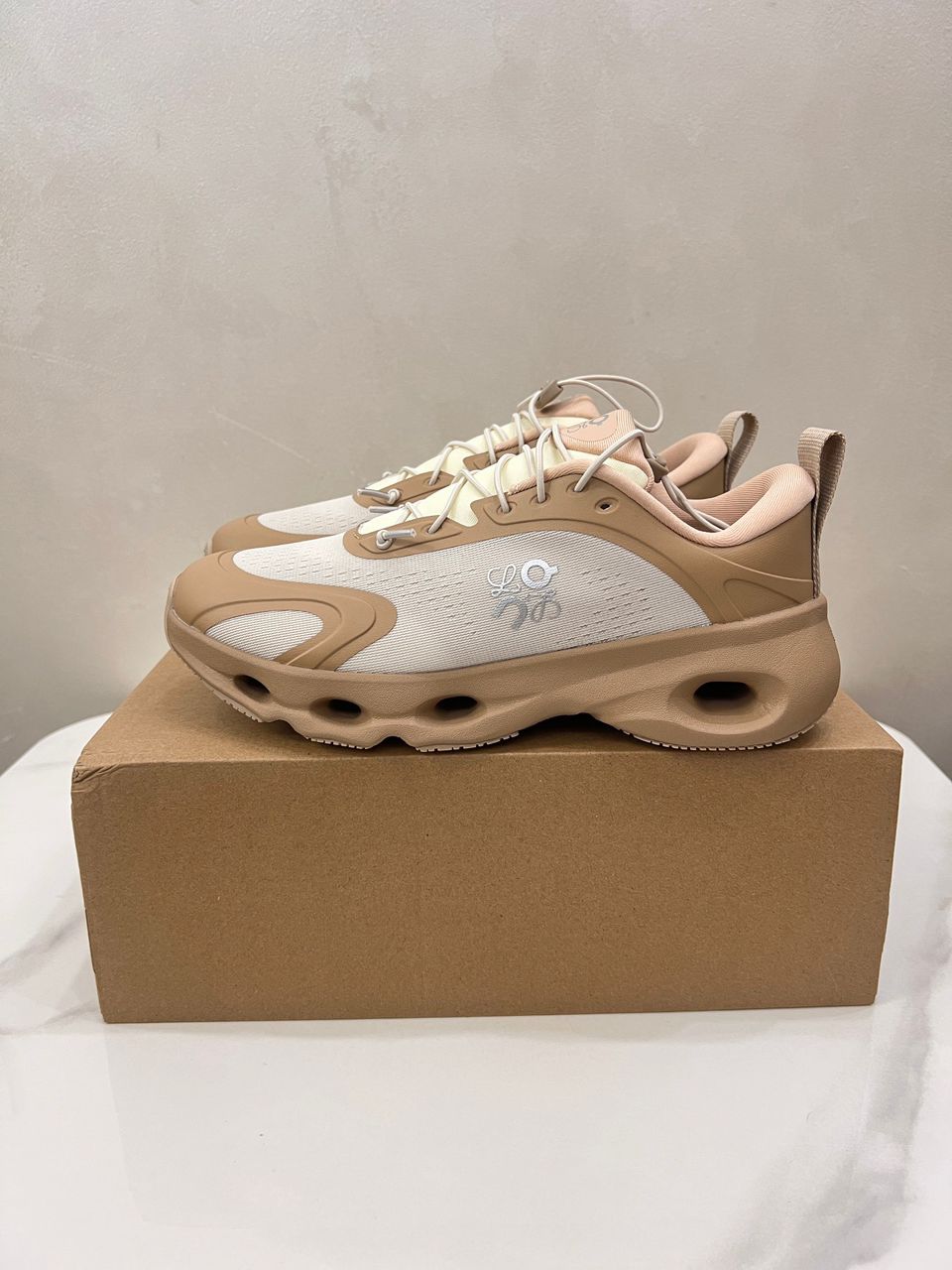 LOEWE x On Cloudsolo