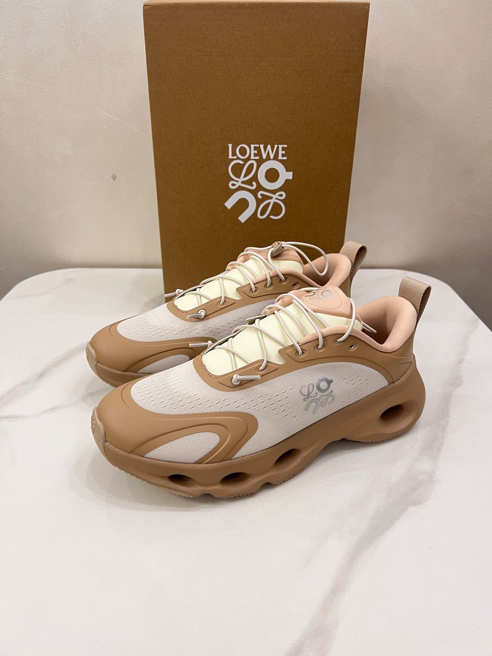 LOEWE x On Cloudsolo