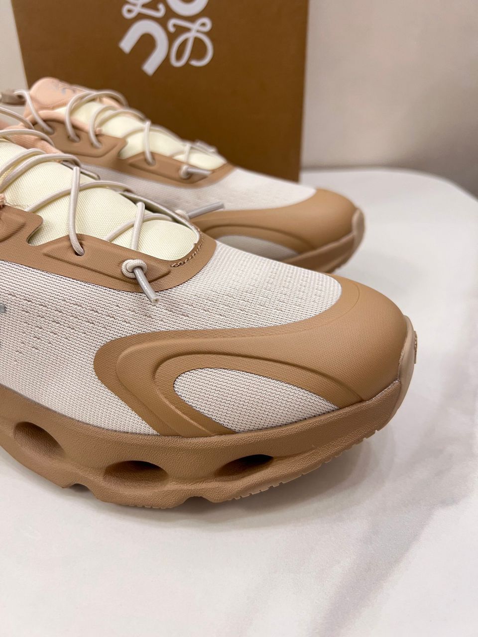 LOEWE x On Cloudsolo