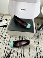 Chanel Cap-Toe Pump Preto e Verde Água .