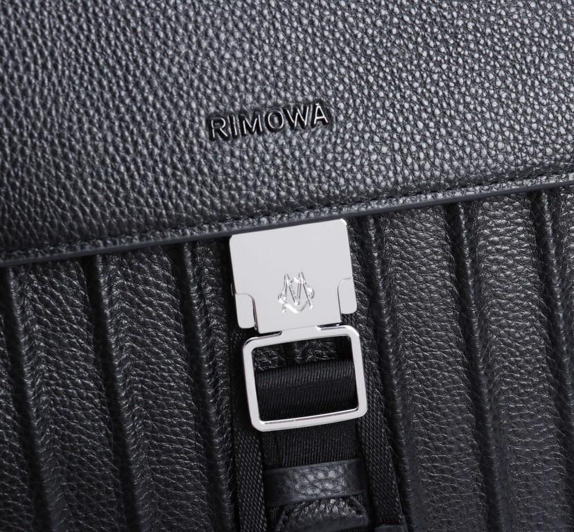 Mochila Rimowa Structured Leather Backpack Black .