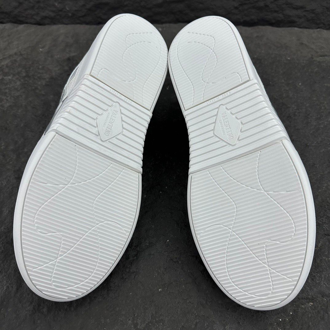 Valentino Garavani VLTN Band Sneaker Couro Branco .