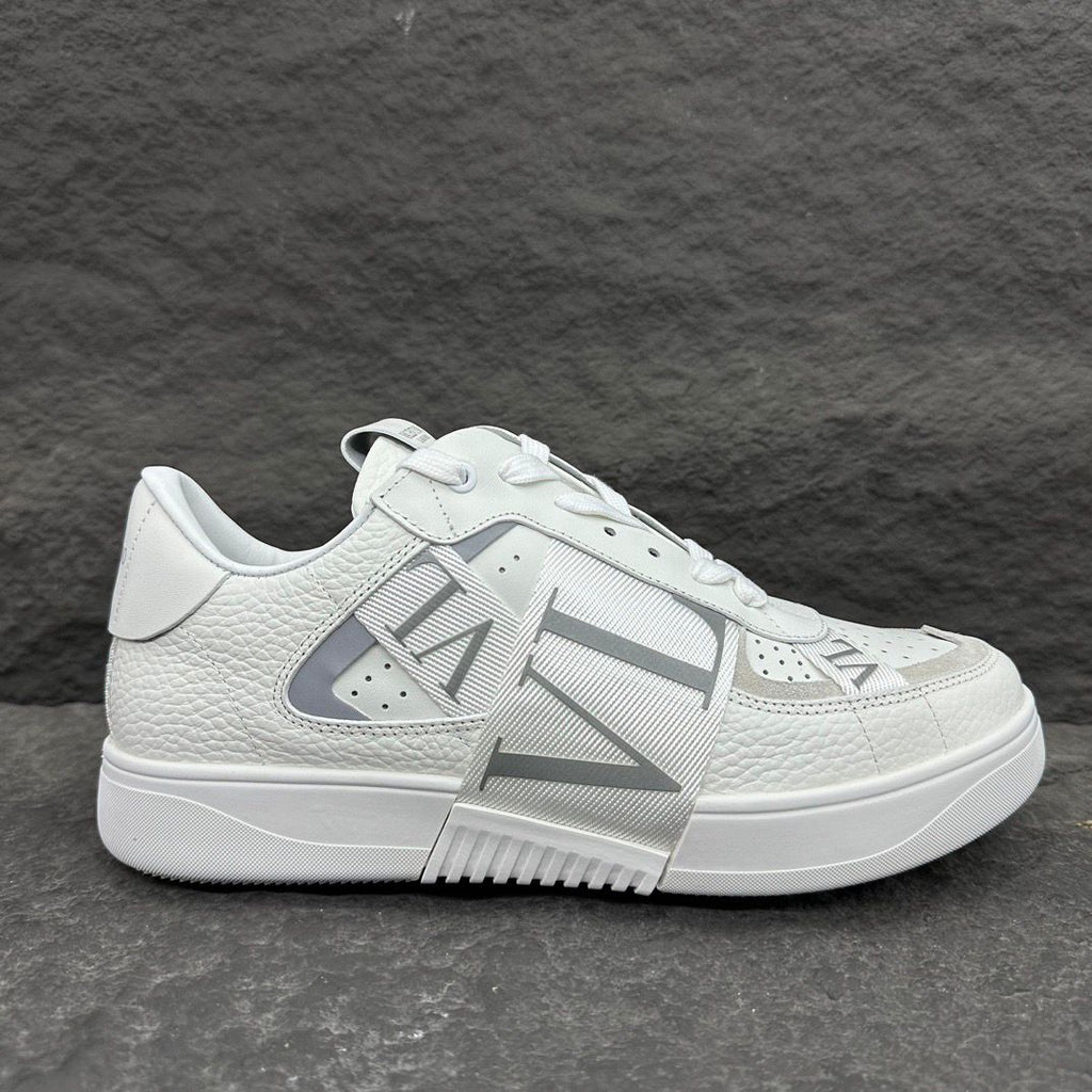 Valentino Garavani VLTN Band Sneaker Couro Branco .