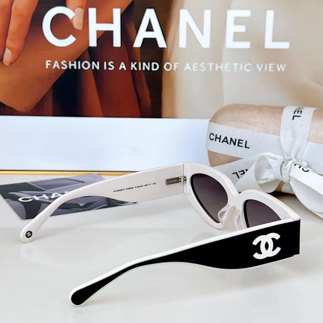 Óculos de Sol Gatinho Chanel