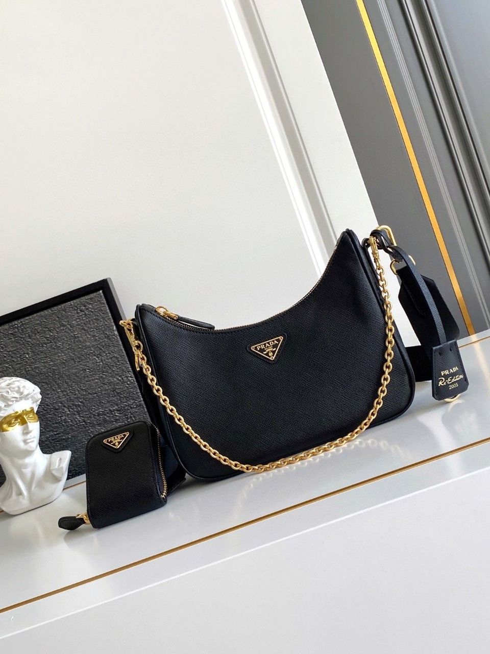 Bolsa Prada Chain Shoulder Bag Couro Preto .