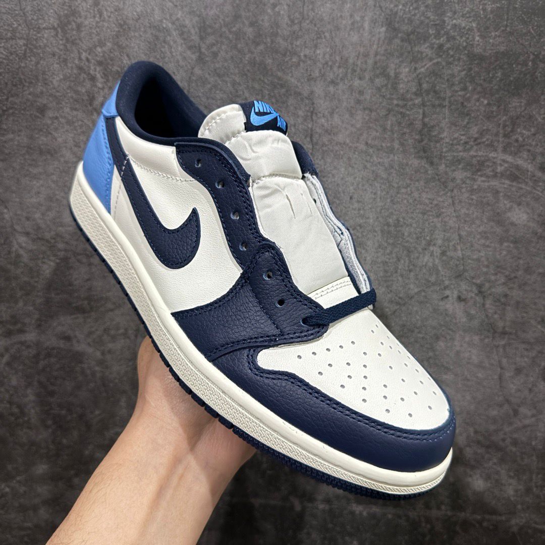 Nike Air Jordan 1 Low OG "Obsidian"