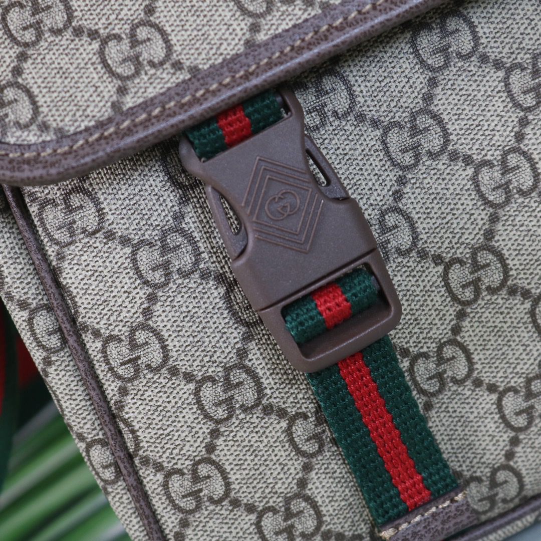 Gucci GG Supreme Web Messenger Bag Canvas Bege .