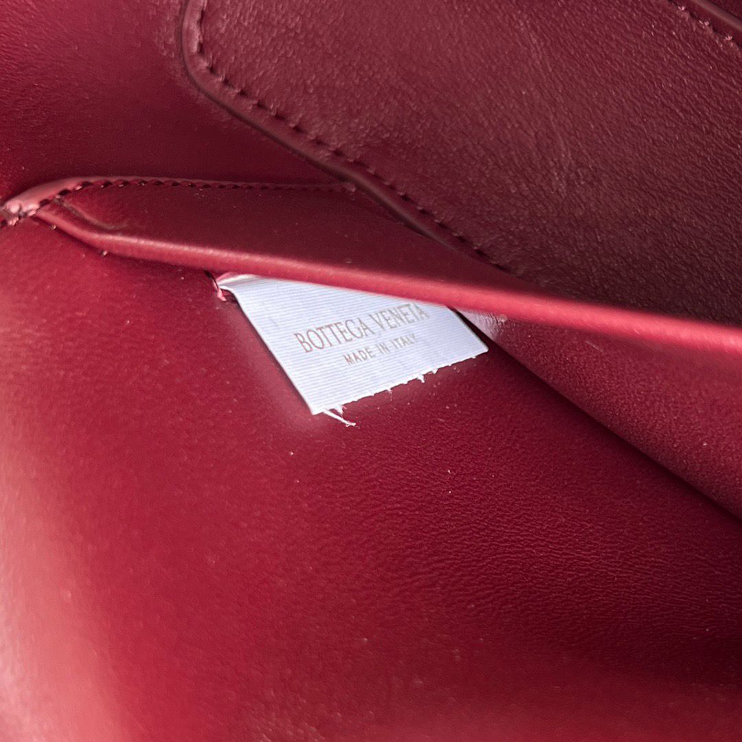 Bolsa Bottega Veneta Intrecciato Vanity Bag .