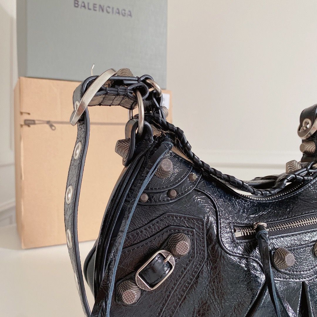 Balenciaga Le Cagole Shoulder Bag preta .