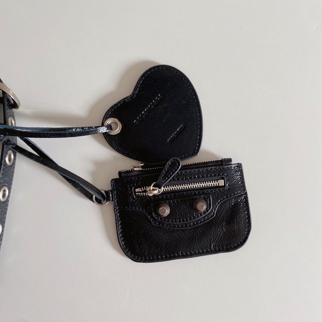 Balenciaga Le Cagole Shoulder Bag preta .