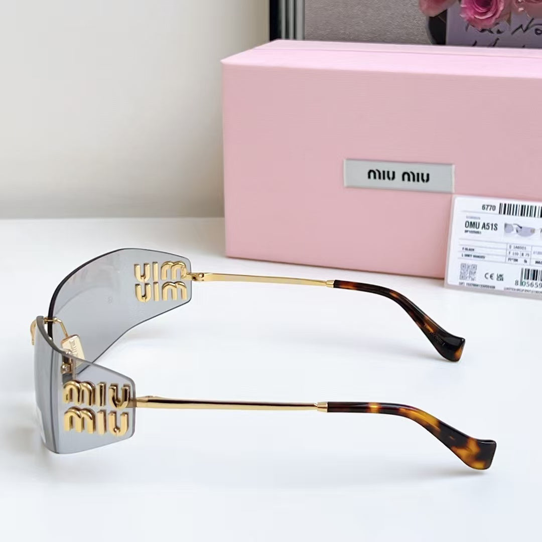 Óculos de sol Miu Miu Runway Gold Grey Lens .