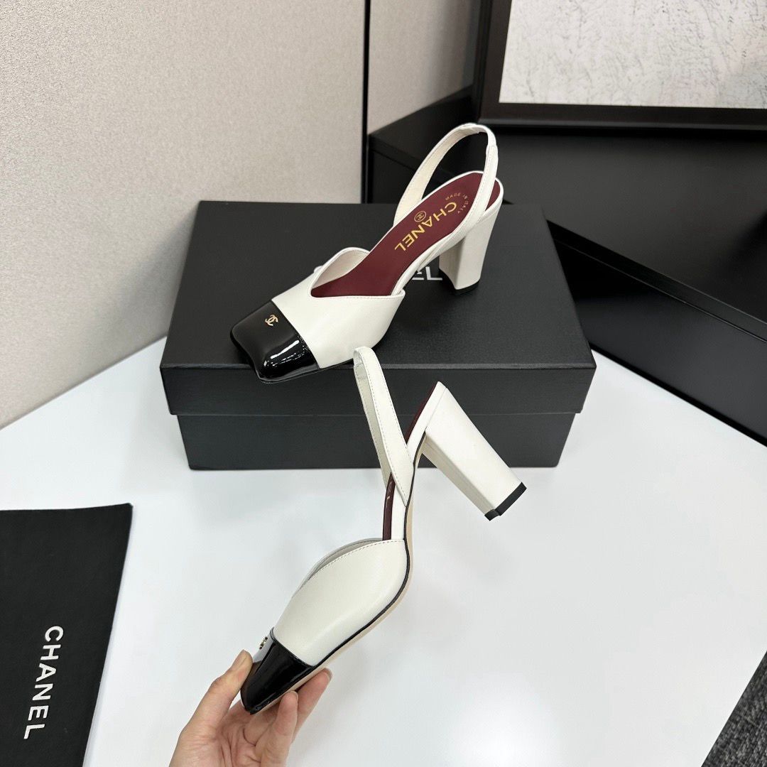 Chanel Slingback Block Heel  White & Black  Patent. Salto 9 cm.