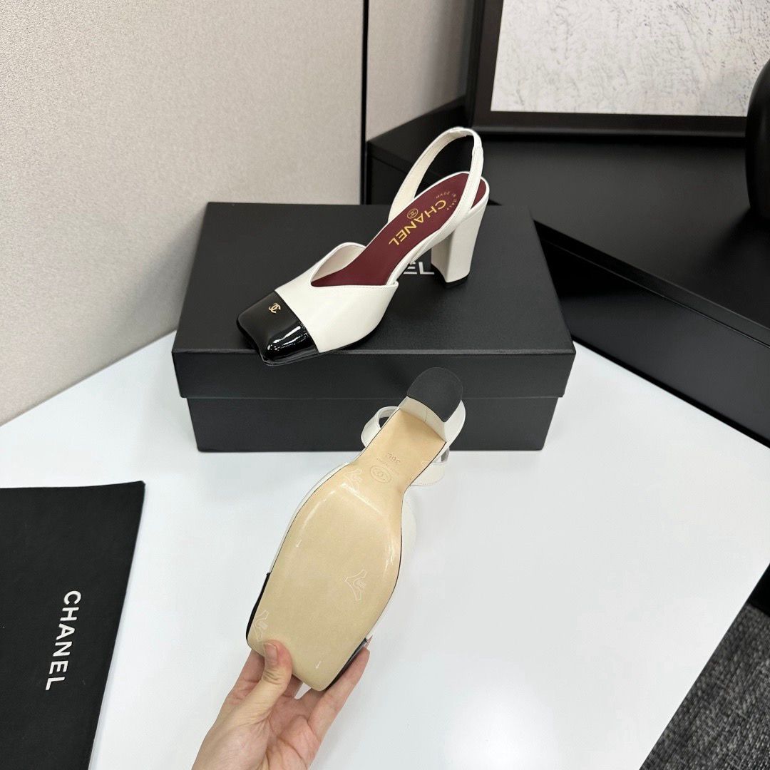 Chanel Slingback Block Heel  White & Black  Patent. Salto 9 cm.
