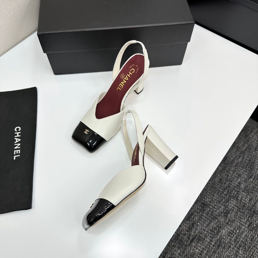 Chanel Slingback Block Heel  White & Black  Patent. Salto 9 cm.