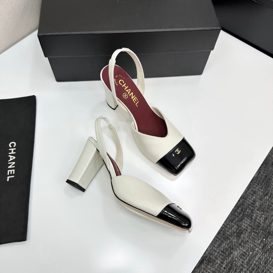Chanel Slingback Block Heel  White & Black  Patent. Salto 9 cm.