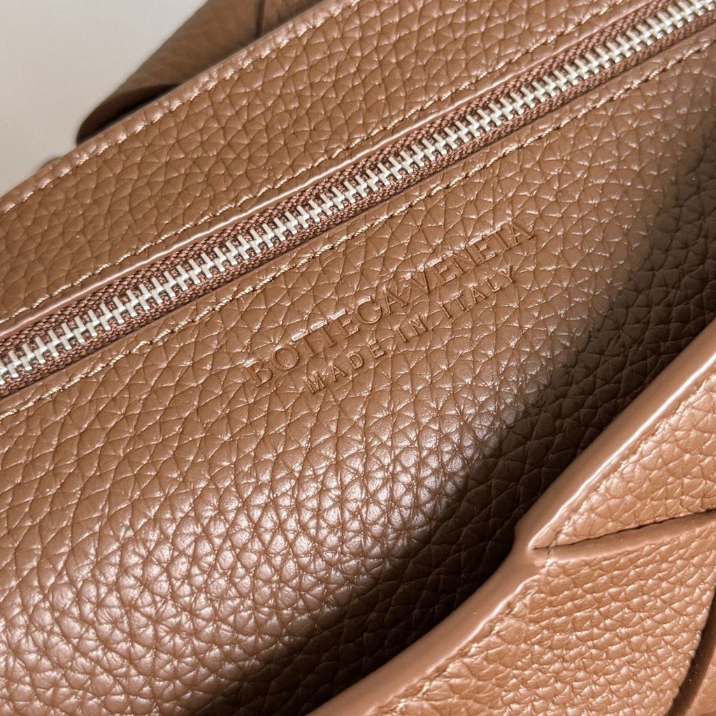 Bottega Veneta Cassette Intrecciato Leather Bag Caramel .
