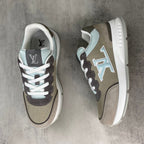 Louis Vuitton classic Green and gray .