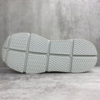 Louis Vuitton classic Green and gray .
