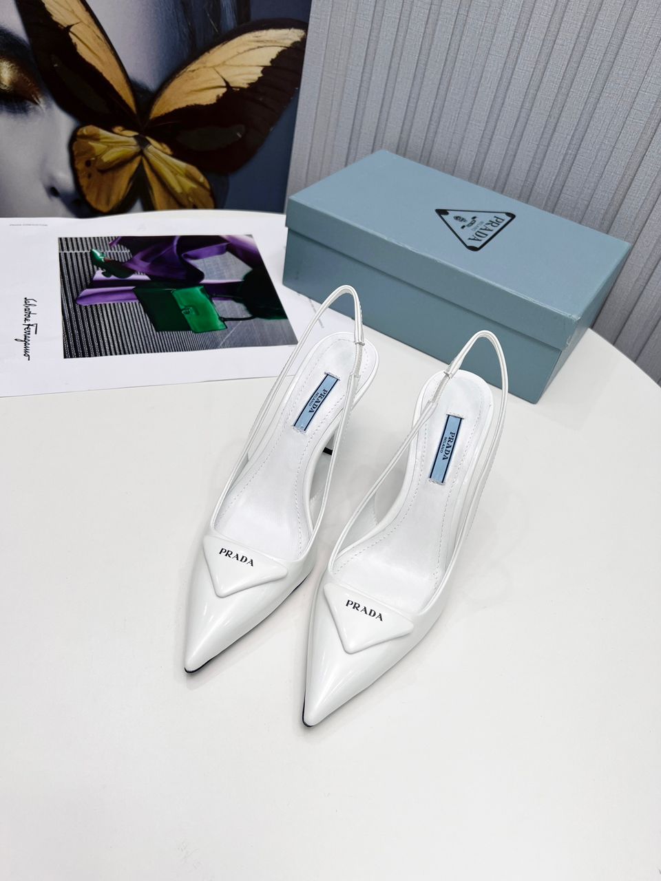 Prada Scarpin Slingback White .