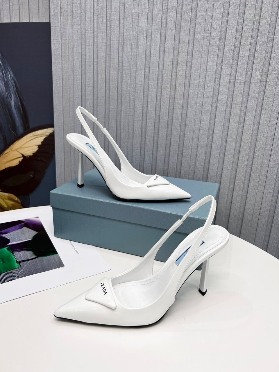 Prada Scarpin Slingback White .