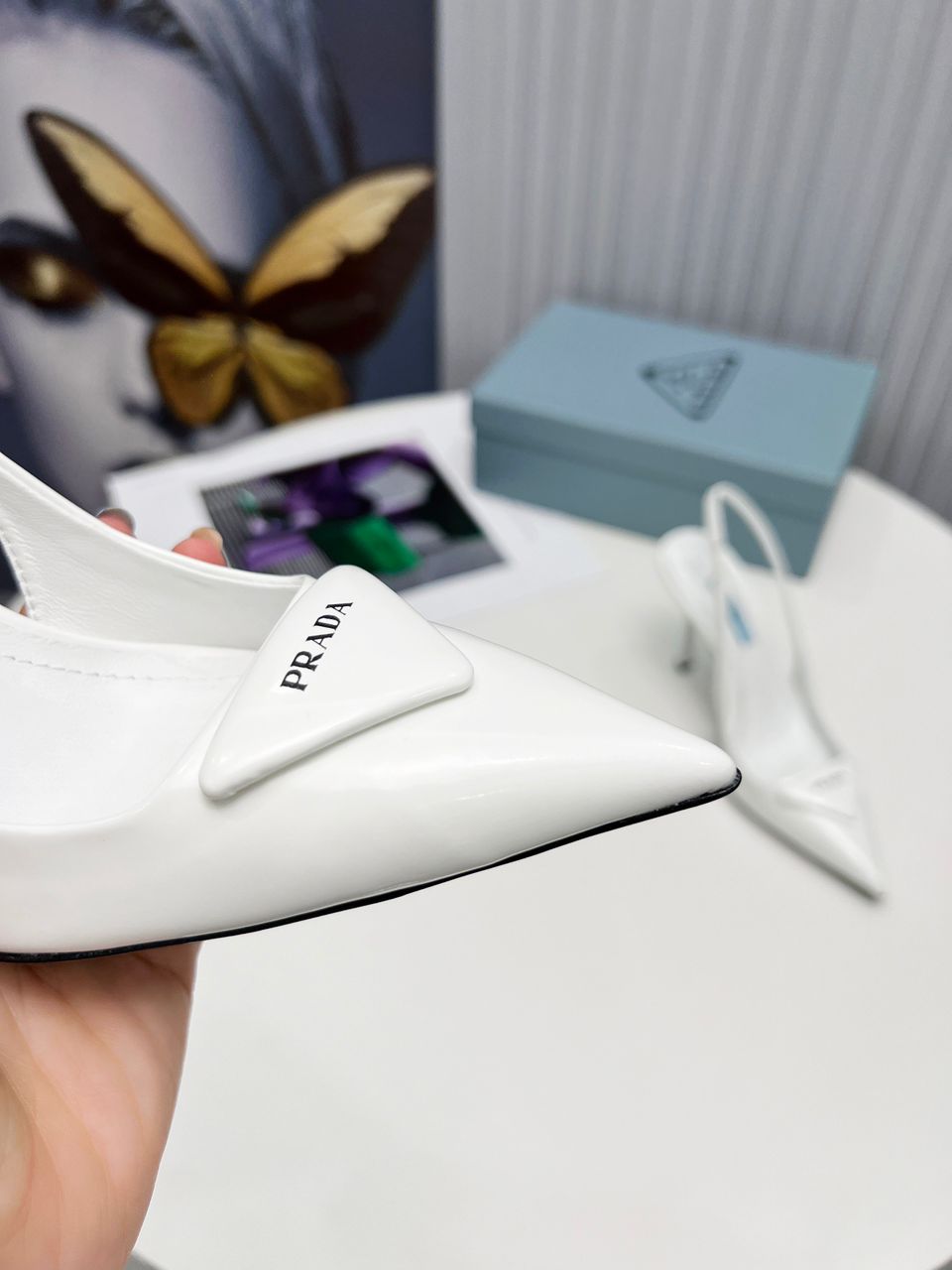 Prada Scarpin Slingback White .