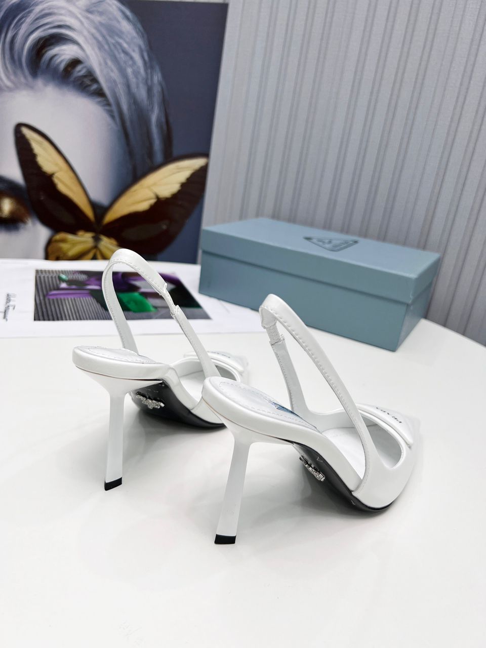 Prada Scarpin Slingback White .