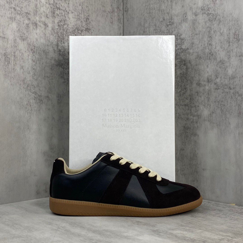 Maison Margiela Black/ebony .