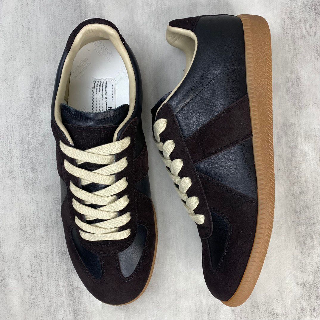 Maison Margiela Black/ebony .
