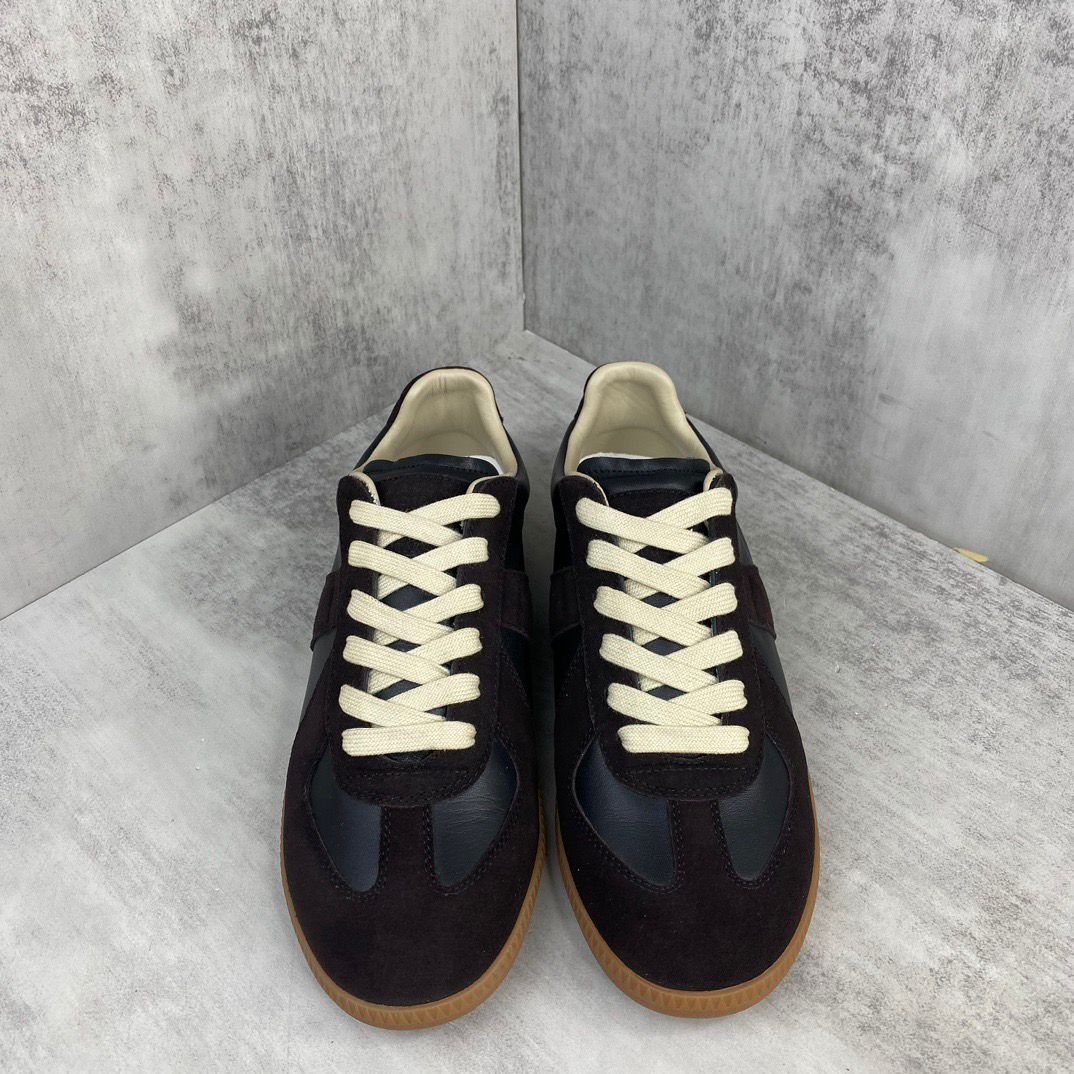 Maison Margiela Black/ebony .