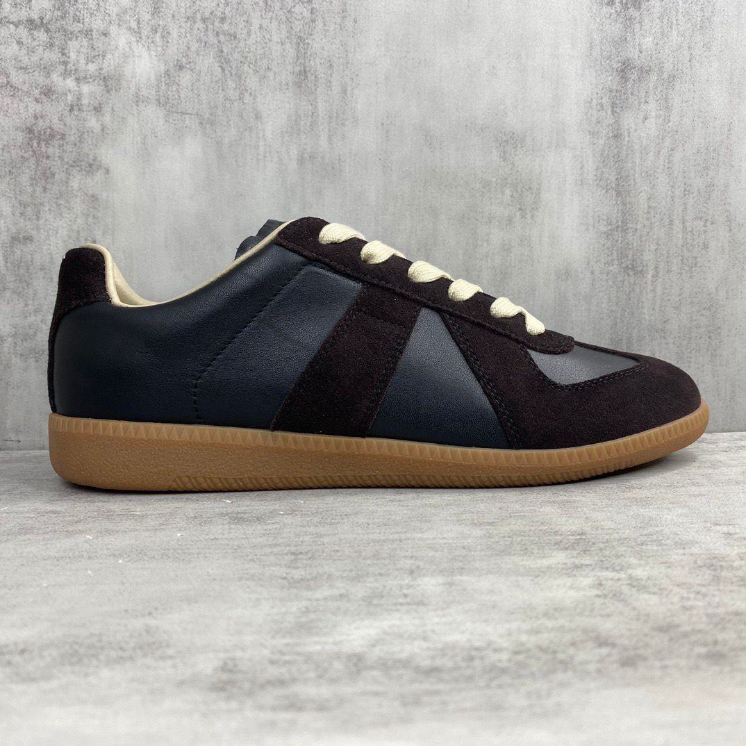 Maison Margiela Black/ebony .