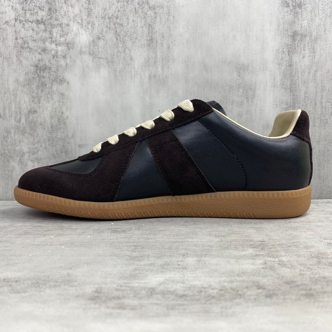 Maison Margiela Black/ebony .