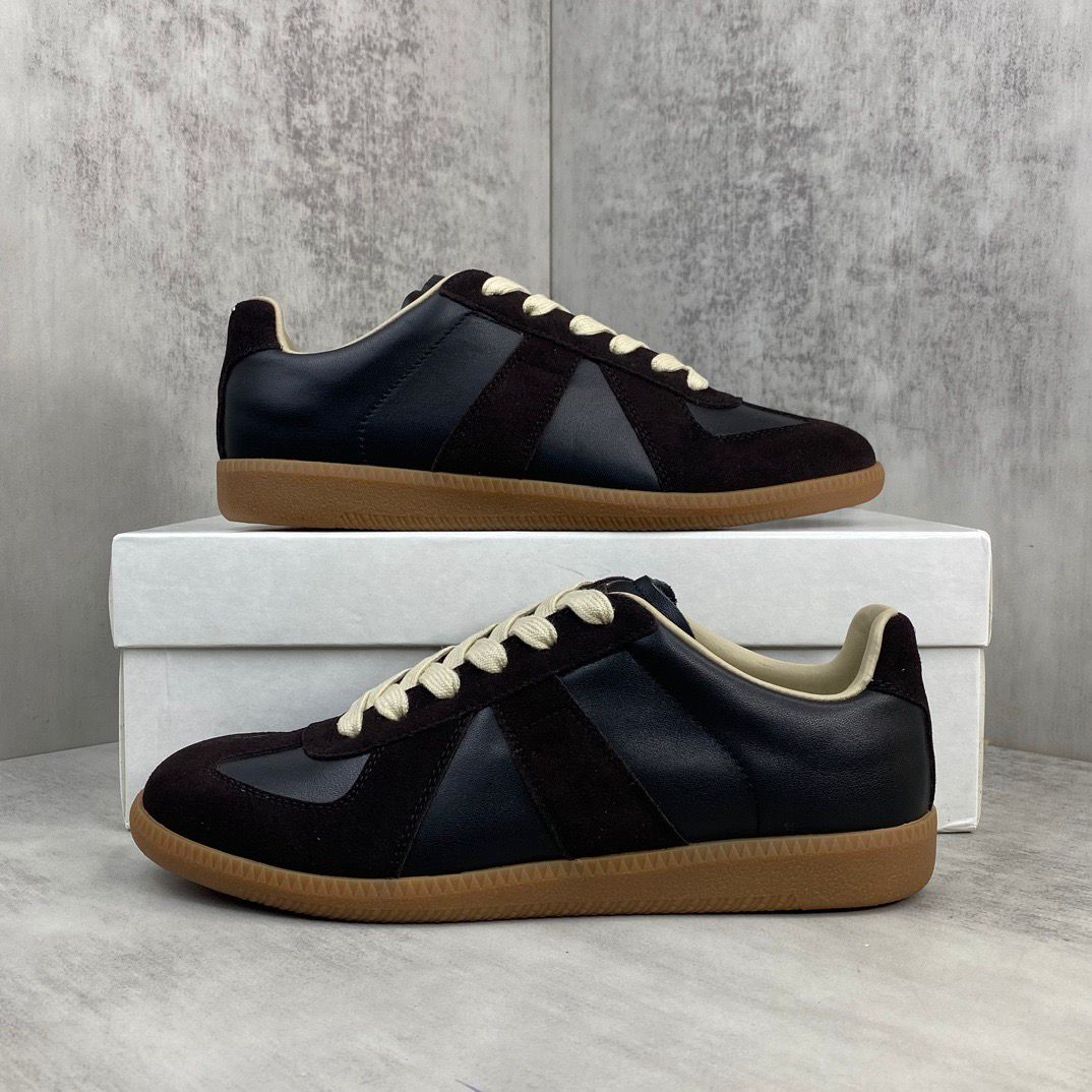 Maison Margiela Black/ebony .