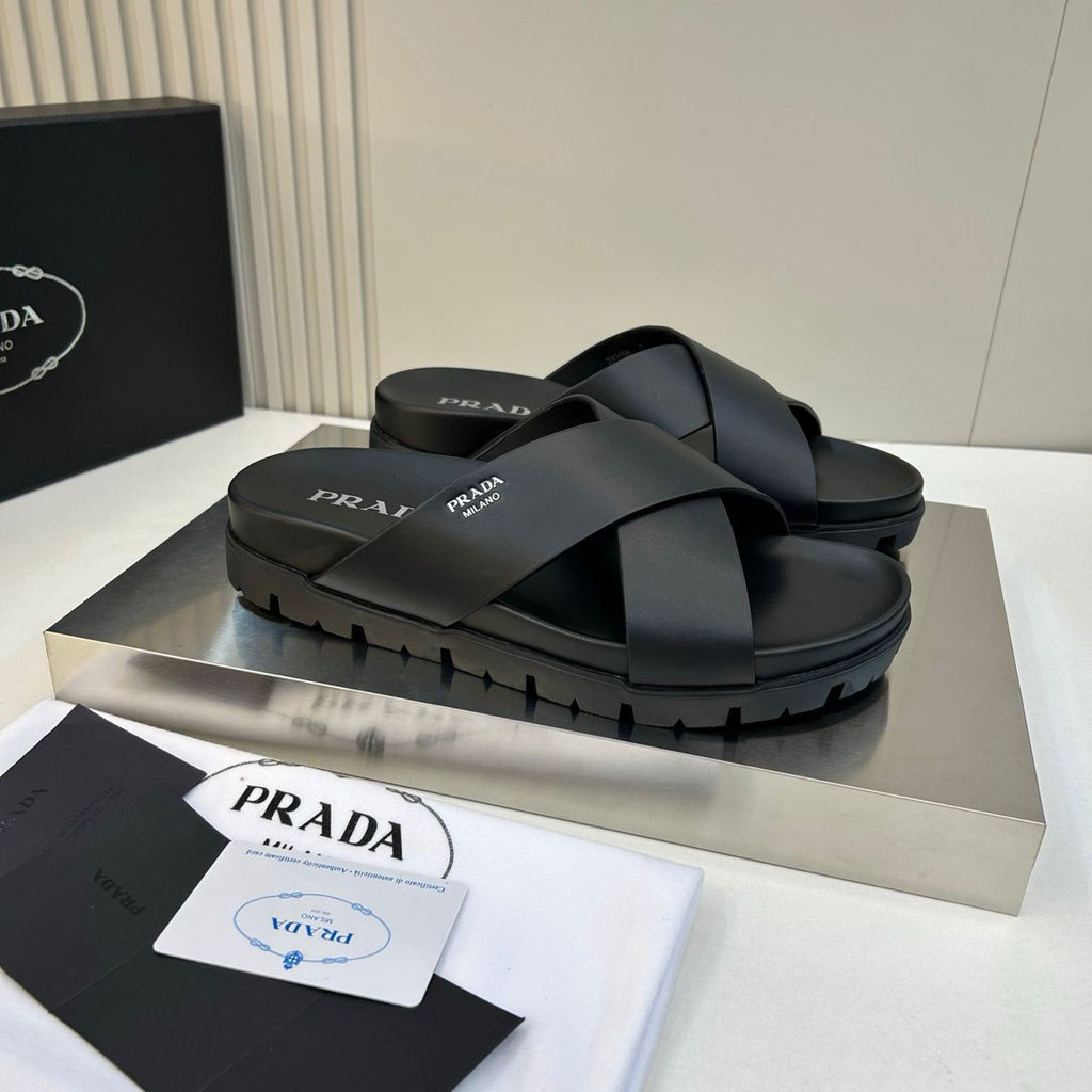 Chinelo Prada Crisscross Rubber Slides .