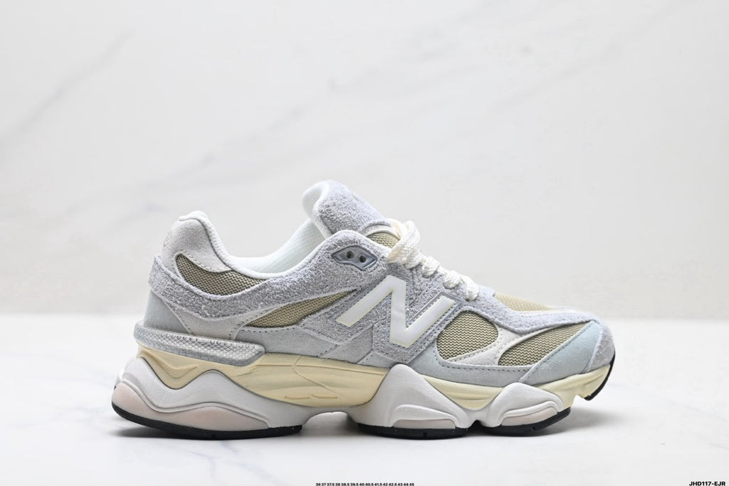 Tênis New Balance 9060 em Mesh e Camurça Off White .
