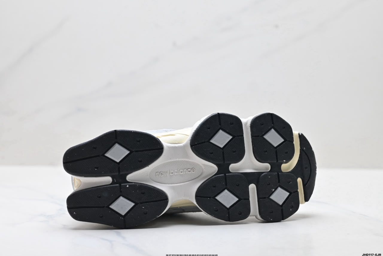 Tênis New Balance 9060 em Mesh e Camurça Off White .