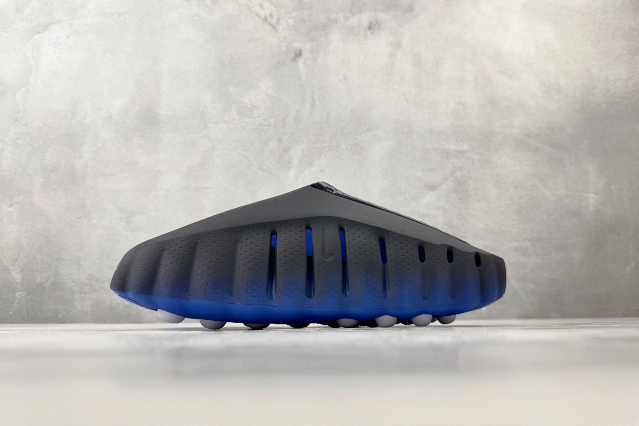 Nike Mind Slide Azul e Preto .