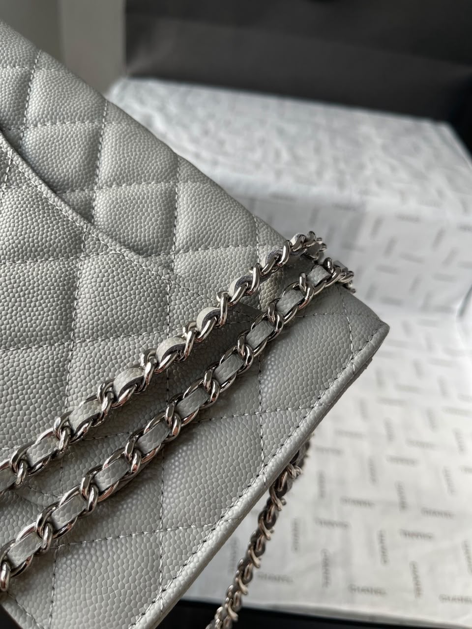 Chanel Wallet On Chain Grey Silver Hardware .