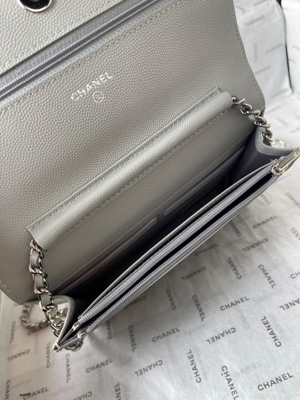 Chanel Wallet On Chain Grey Silver Hardware .