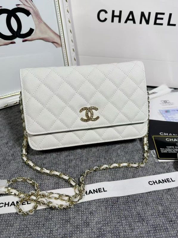Bolsa CHANEL WOC White ferragens douradas