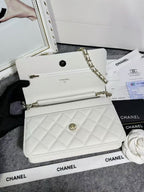 Bolsa CHANEL WOC White ferragens douradas