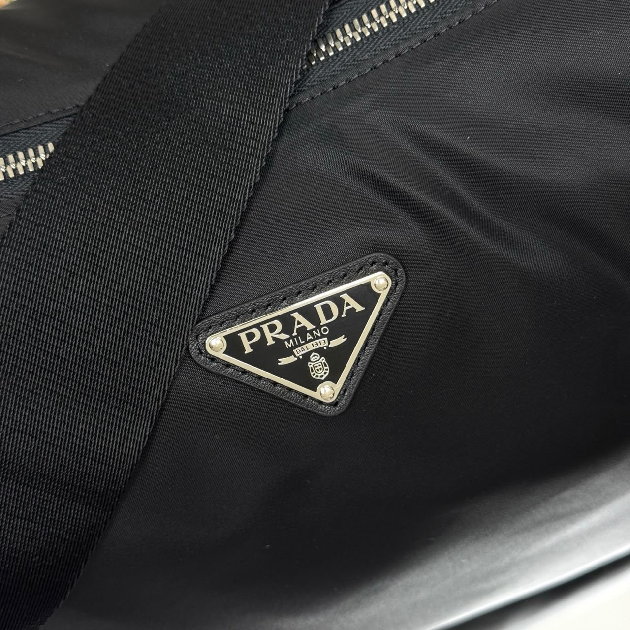 Bolsa Prada Explore