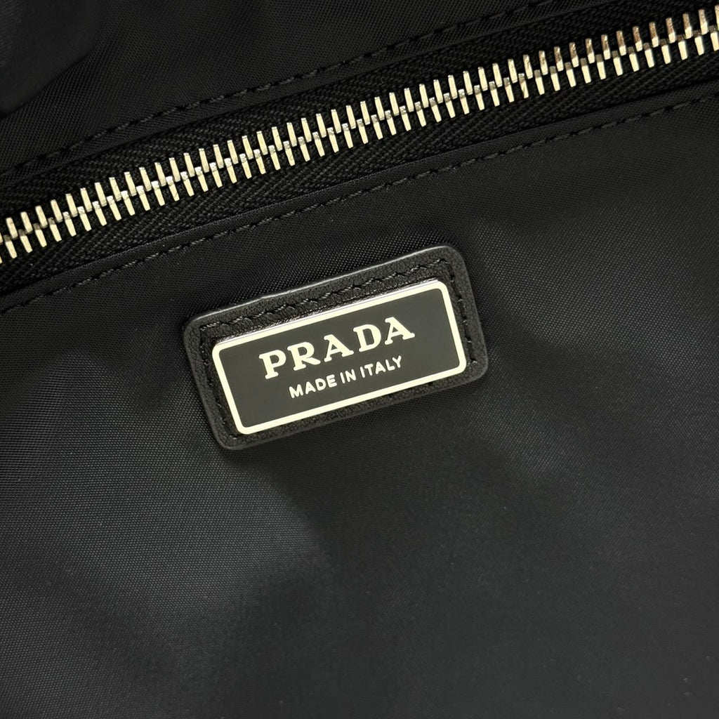 Bolsa Prada Explore