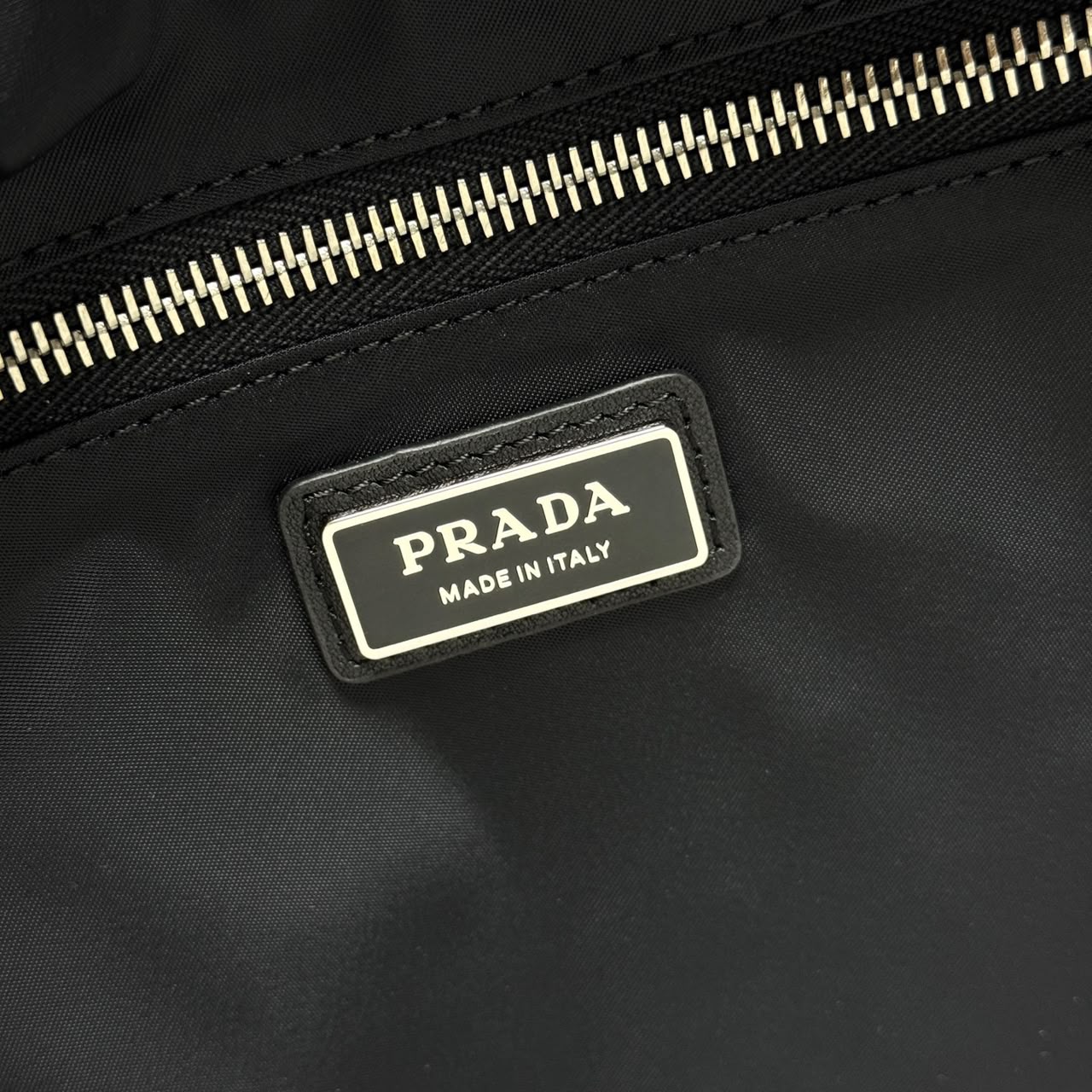 Bolsa Prada Explore