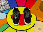 Tênis Louis Vuitton LV Trainer Maxi em Couro Preto com Solado Branco .