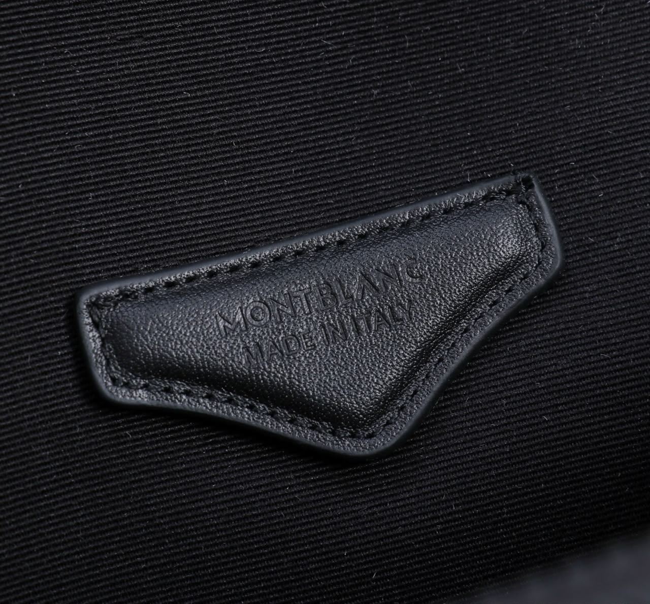 Mochila Montblanc Extreme 3.0 Média com 3 Compartimentos