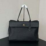 Bolsa Chanel  Chanel Large Tote Black Ferragens douradas .