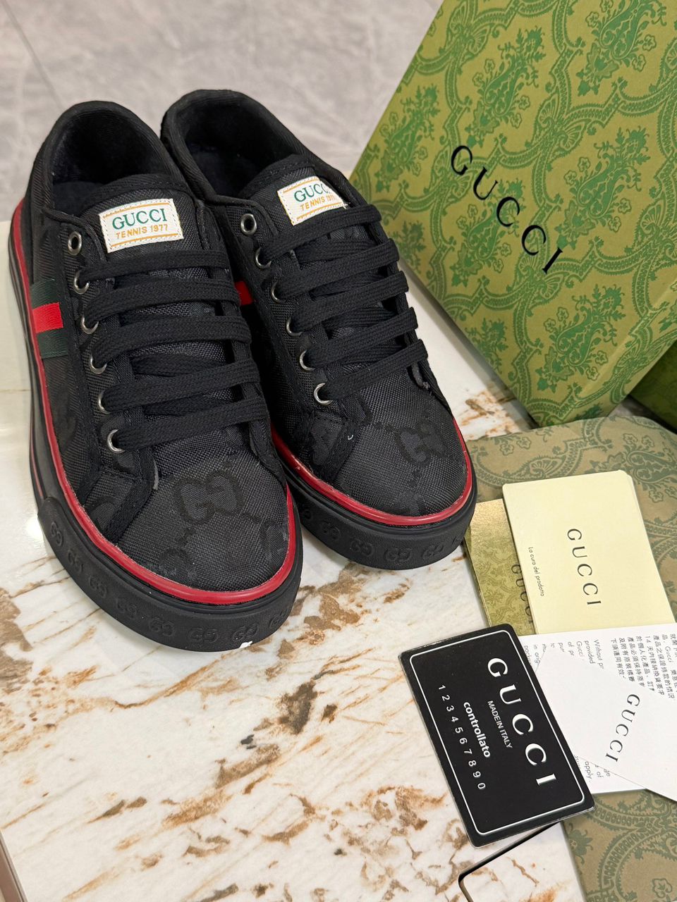 Tênis Gucci Off The Grid Tennis 1977 Preto .