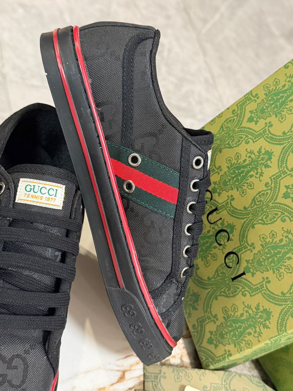 Tênis Gucci Off The Grid Tennis 1977 Preto .