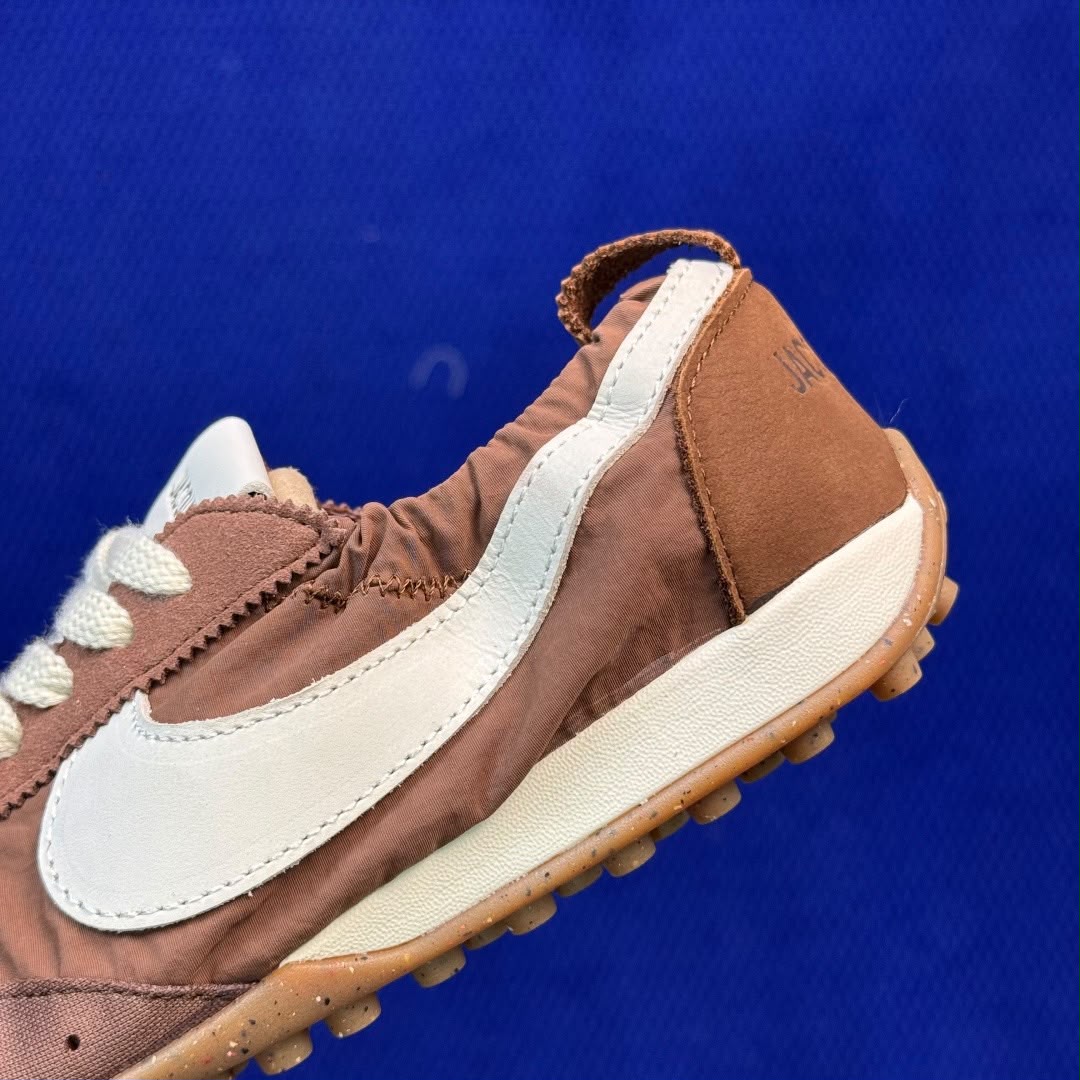 Nike Jacquemus branco e marrom